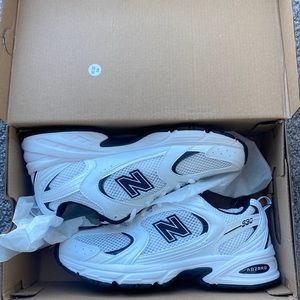 New Balance 530 White Black Details